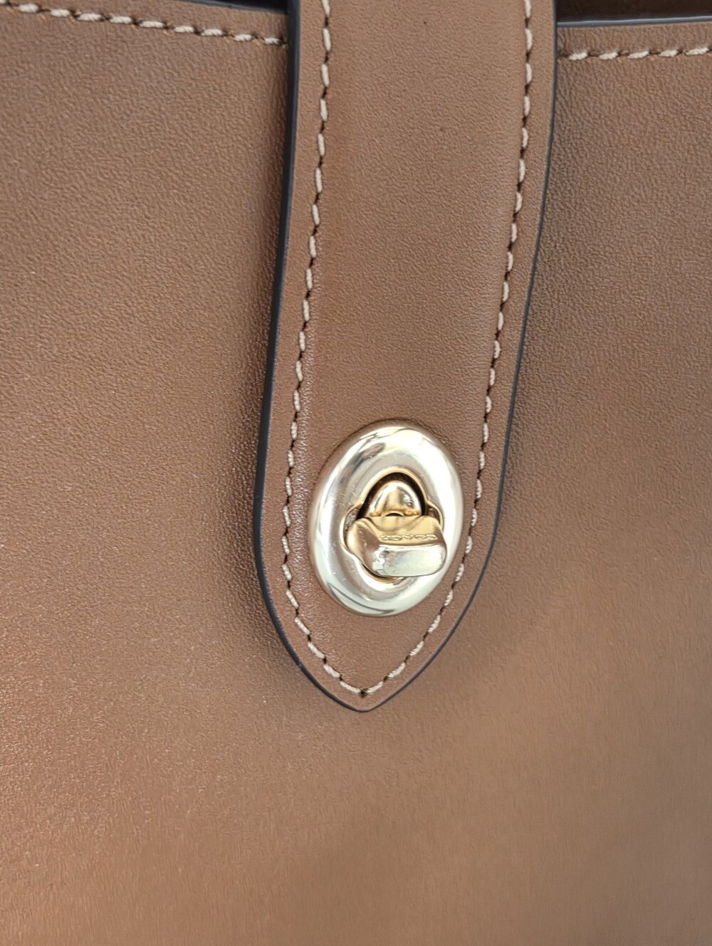 Coach Hadley Convertible Crossbody Bag - Picture 3 of 10
